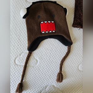 Domo with headphones beanie